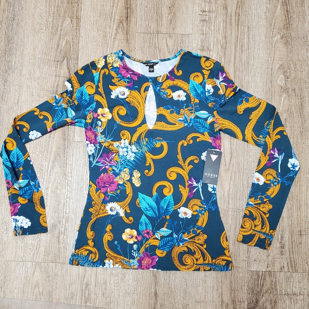 New.. Guess blouse size Small